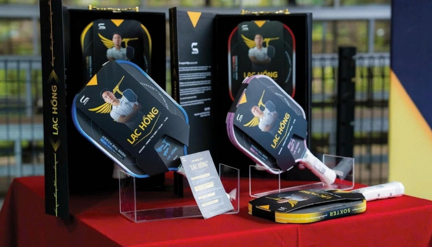 Vợt pickleball SOXTER Lạc Hồng với thiết kế đậm chất Việt