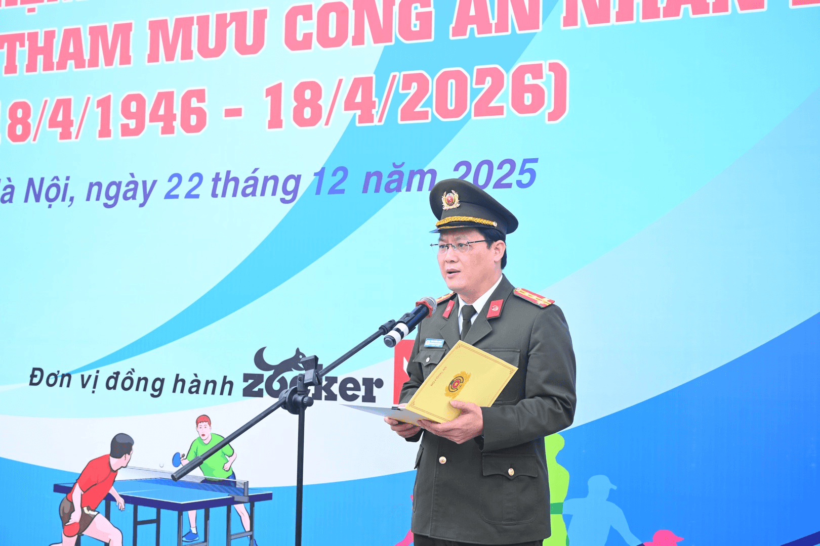 Đại tá Mai Xuân Thảo phát biểu khai mạc hội thao