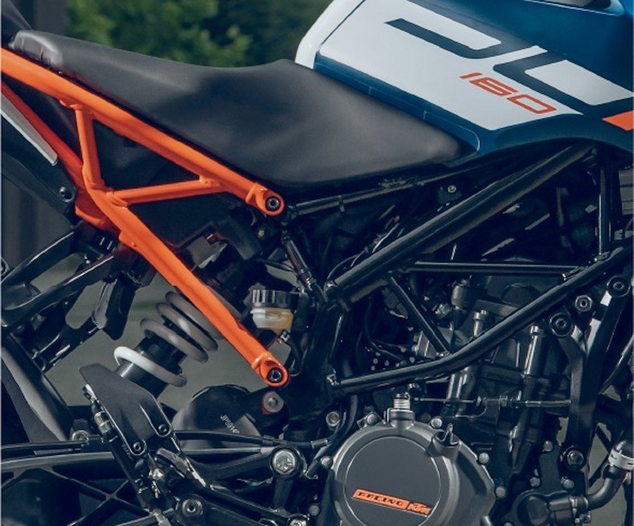 nghenhin-xedoisong-ktm-160-duke-6.jpg