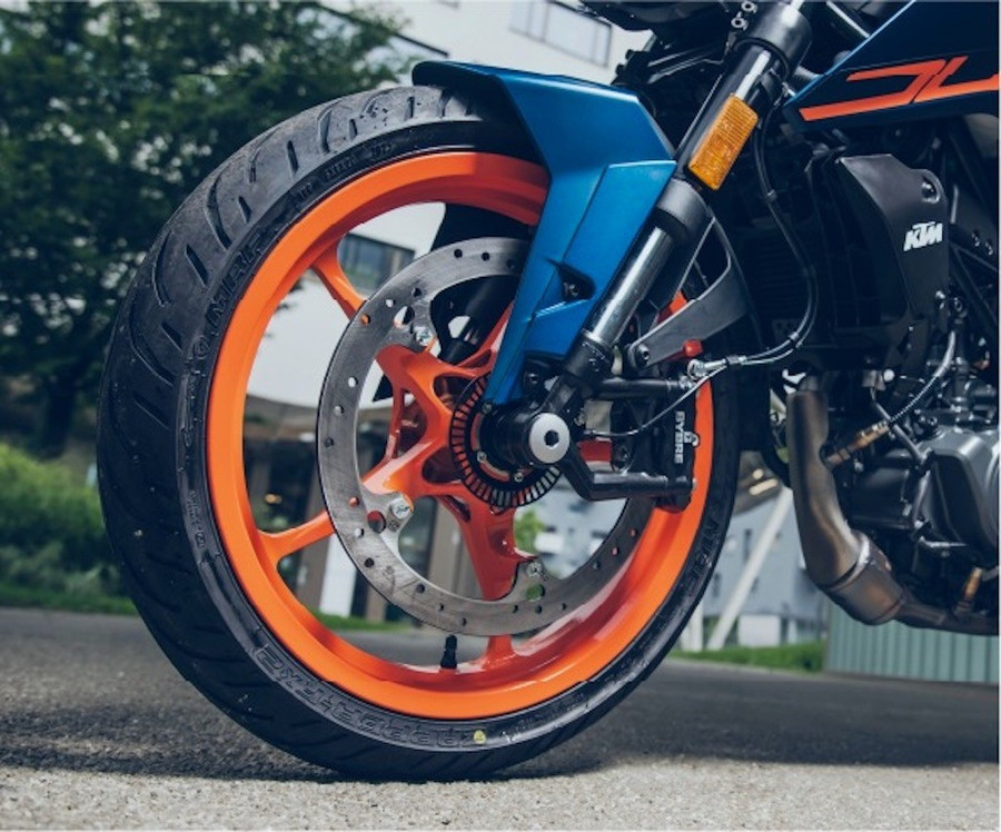 nghenhin-xedoisong-ktm-160-duke-4.jpg
