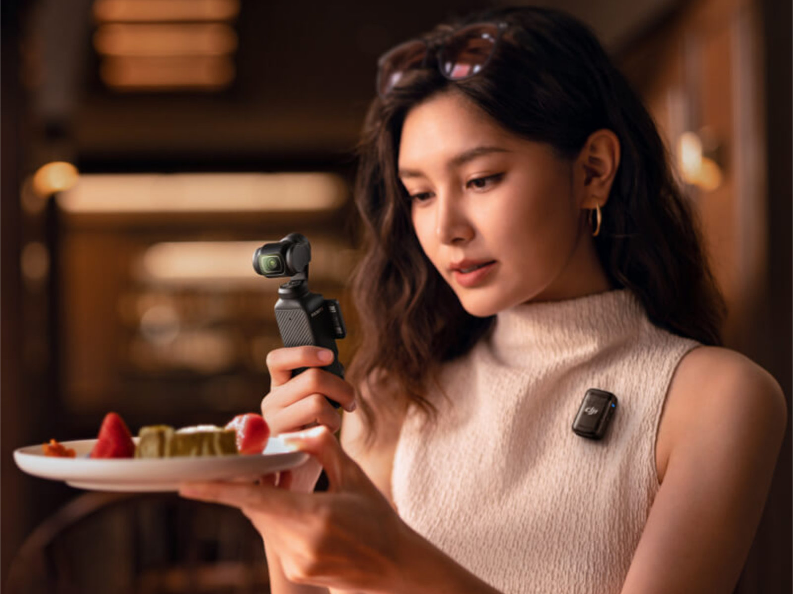 Osmo FrameTap có thể hỗ trợ dòng Osmo Pocket 4 định khung hình, trong ảnh là mẫu Pocket 3.