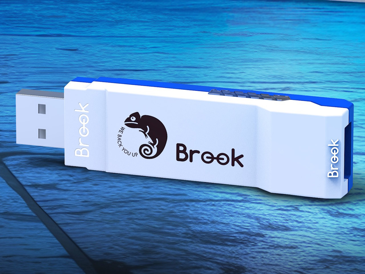 Brook Wingman FGC VX cho phép game thủ sử dụng tay cầm bên thứ ba không tương thích với PS4 và PS5.