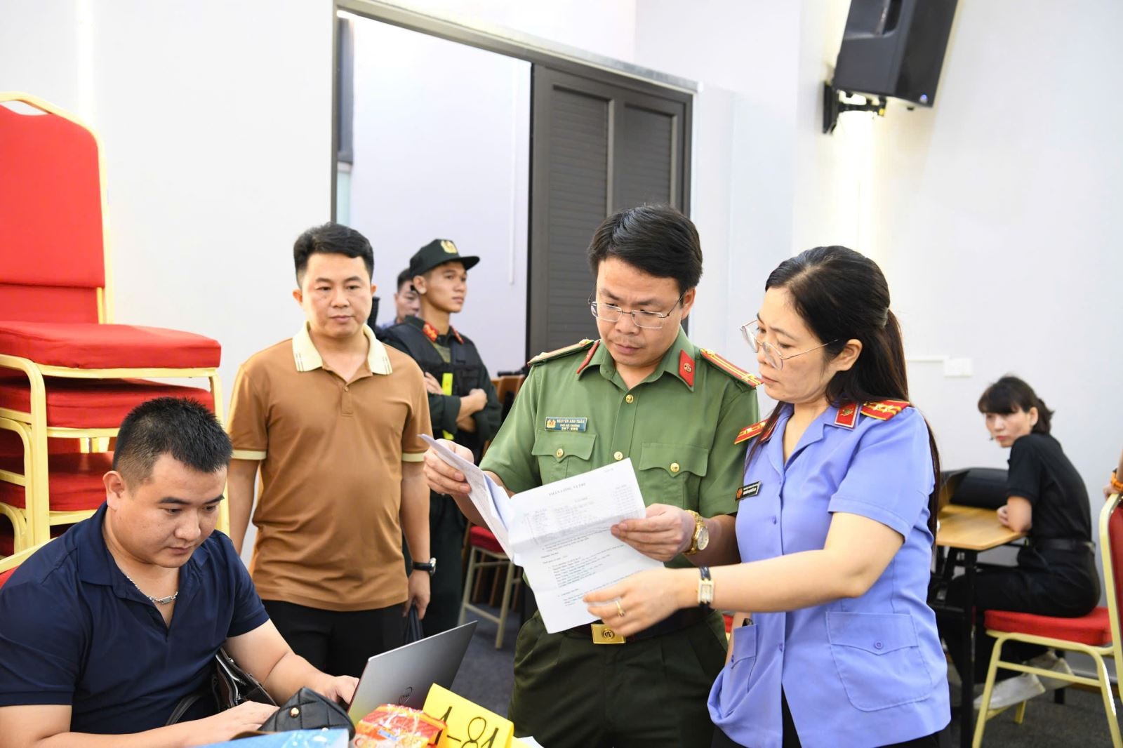 Công an triệt phá đường dây đa cấp Meta Whale liên quan gần 2.000 tài khoản