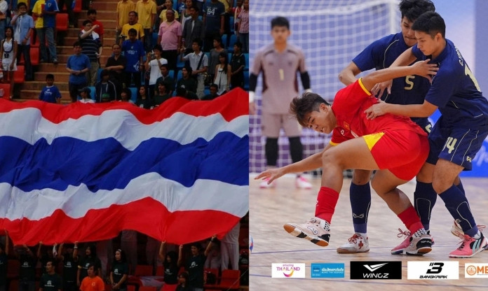 CĐV Thái Lan ăn mừng chiến thắng trước U19 futsal Việt Nam