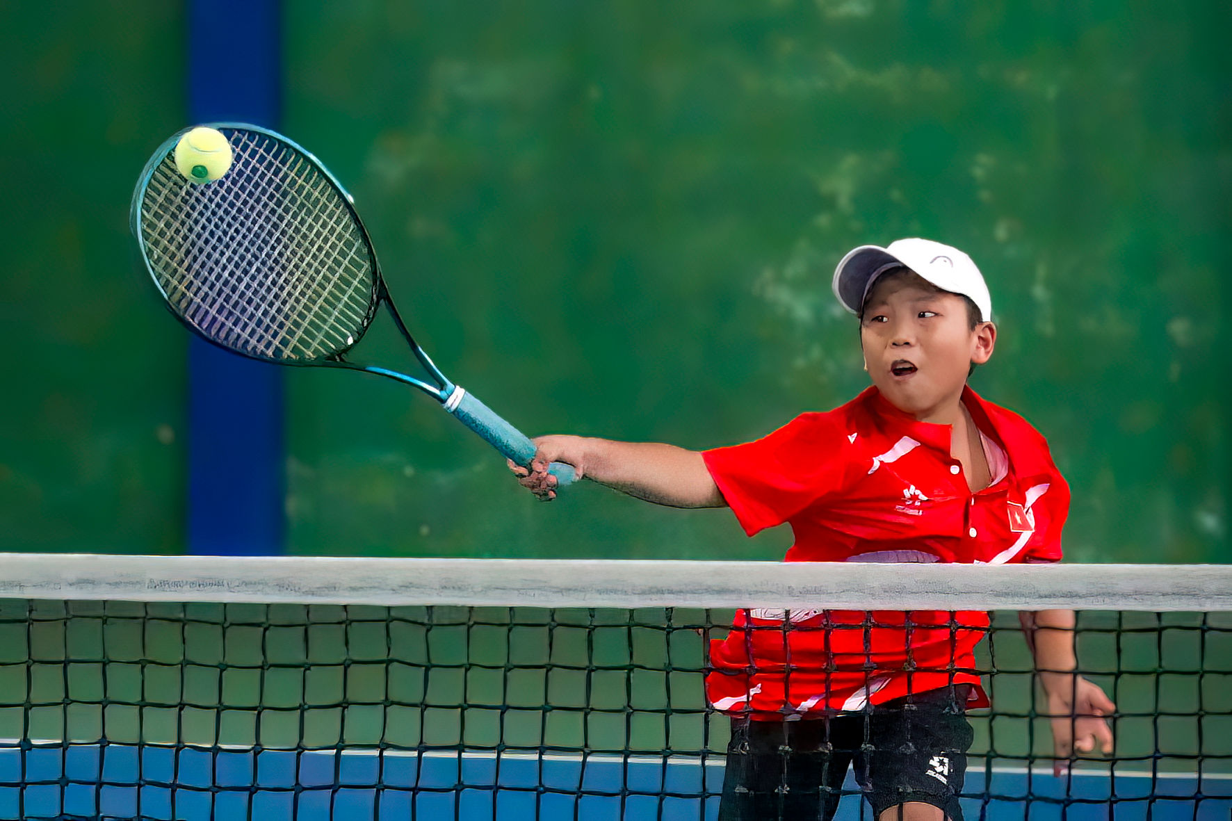 Trường Hải có nền tảng forehand và backhand tương đối đồng đều