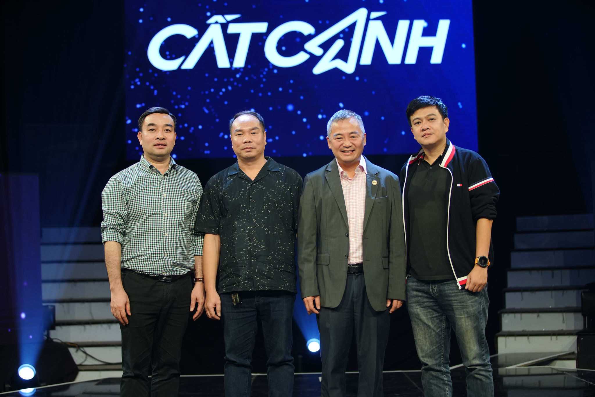 BTV Hồng Việt và các khách mời chia sẻ cảm xúc về hành trình một năm qua.