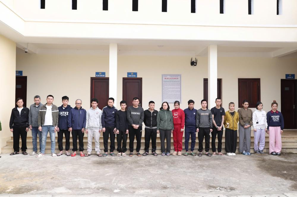Nhóm đối tượng trong đường dây bị dẫn giải