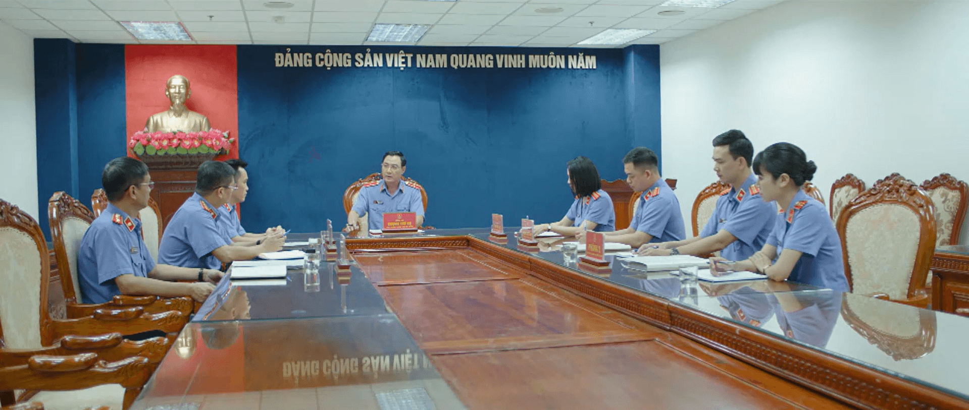 Lãnh đạo cơ quan chức năng họp bàn về sai phạm của Trần Đình