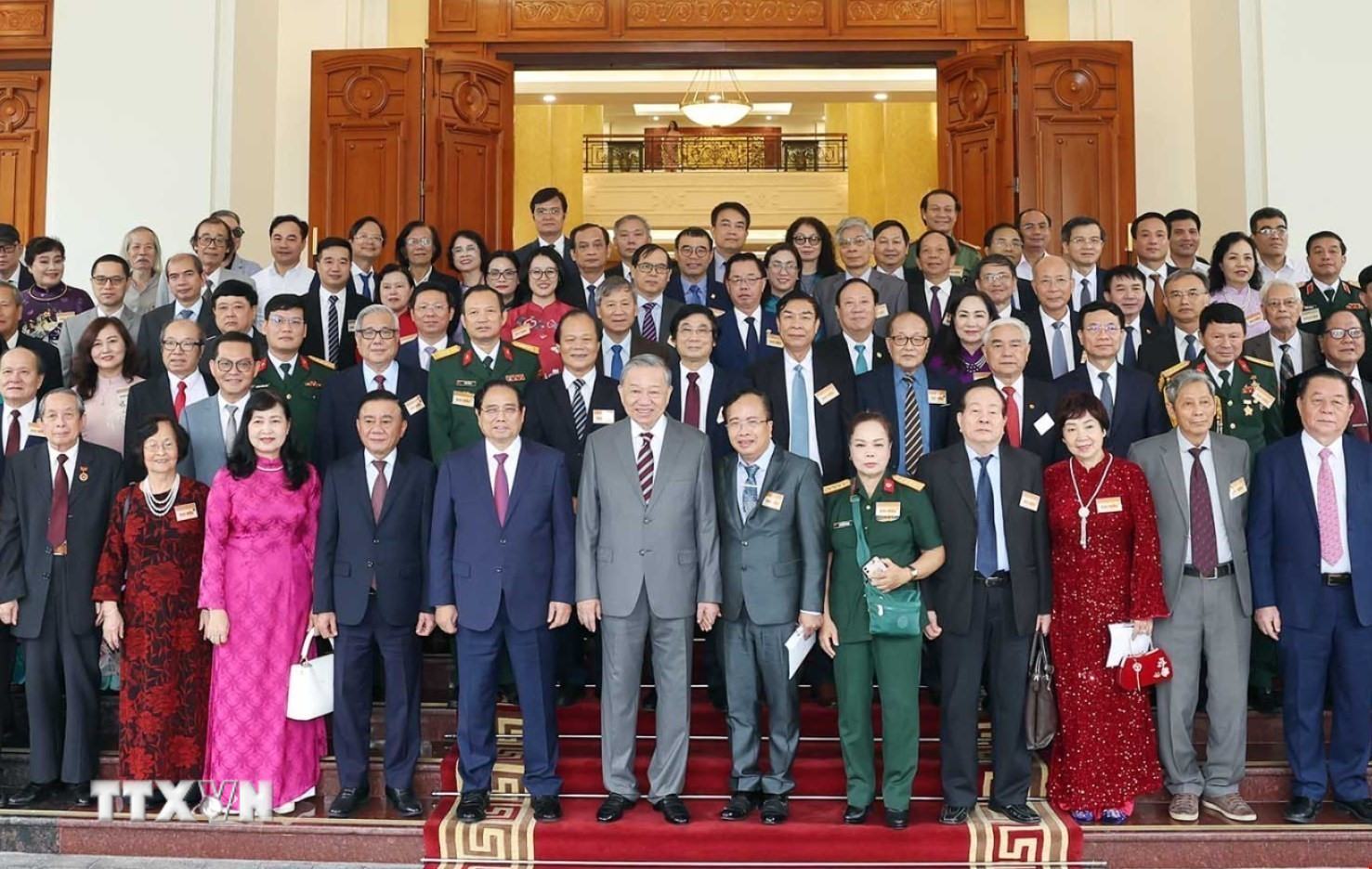 ttxvn-tong-bi-thu-to-lam-gap-mat-dai-bieu-tri-thuc-nha-khoa-hoc-van-nghe-sy-8193393.jpg
