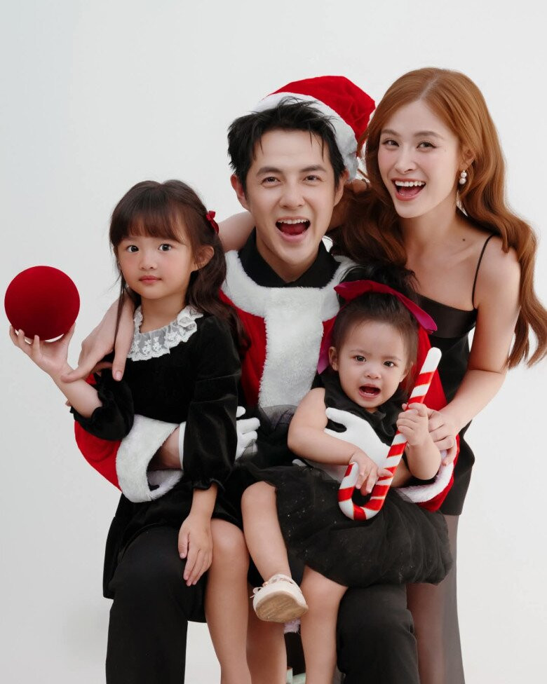 2 cô con gái đáng yêu của vợ chồng Đông Nhi.