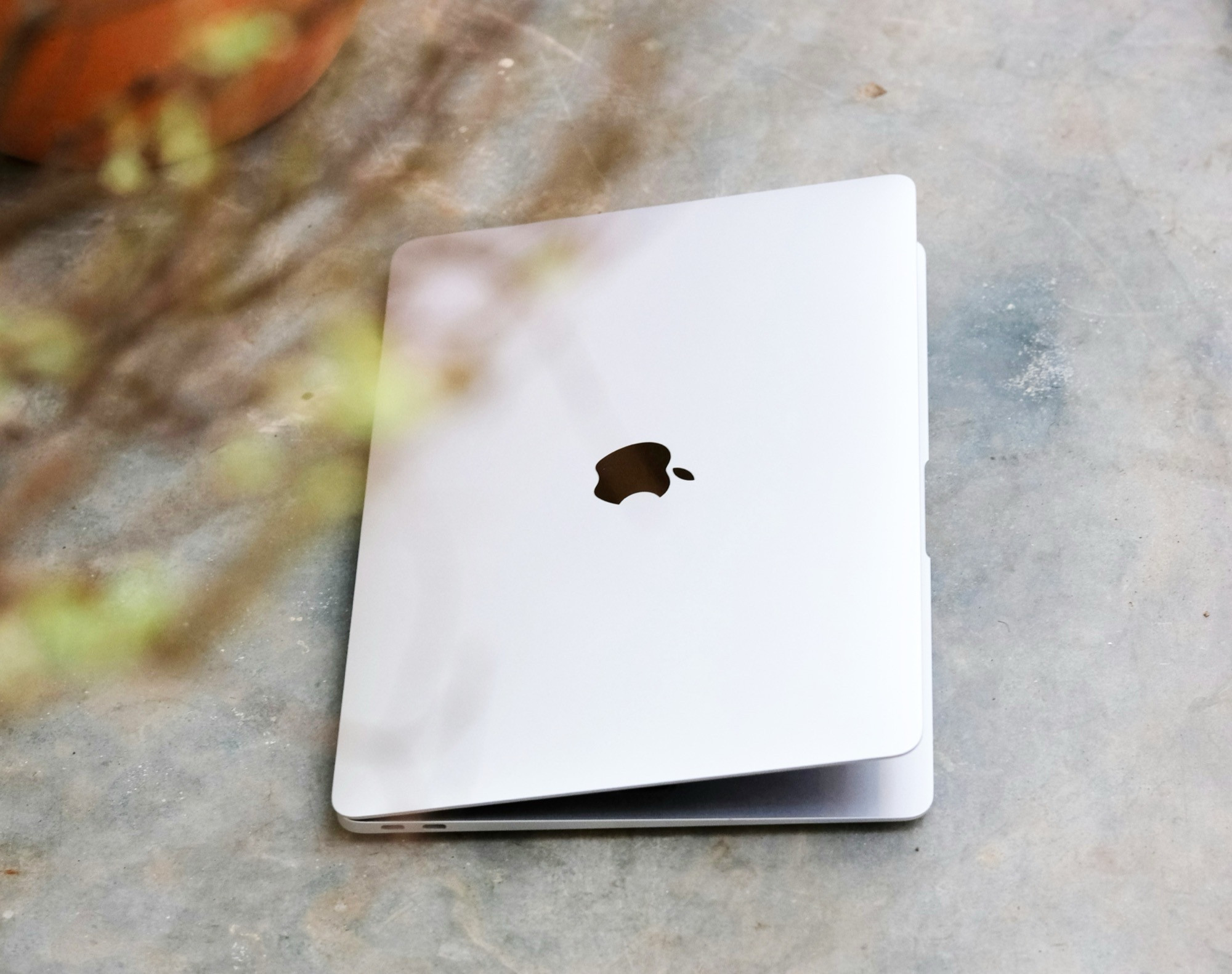 Apple dự kiến ra mắt MacBook giá rẻ với màn hình 12,9 inch