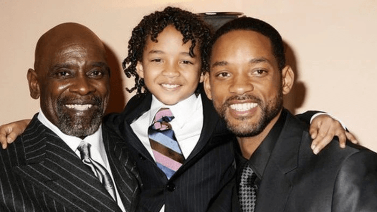 Chris Gardner chụp ảnh cùng cha con Will Smith trong quá trình sản xuất phim Mưu cầu hạnh phúc.