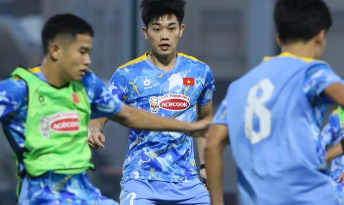 HLV Kim Sang Sik thay đổi giờ tập của U23 Việt Nam để thích nghi giờ thi đấu