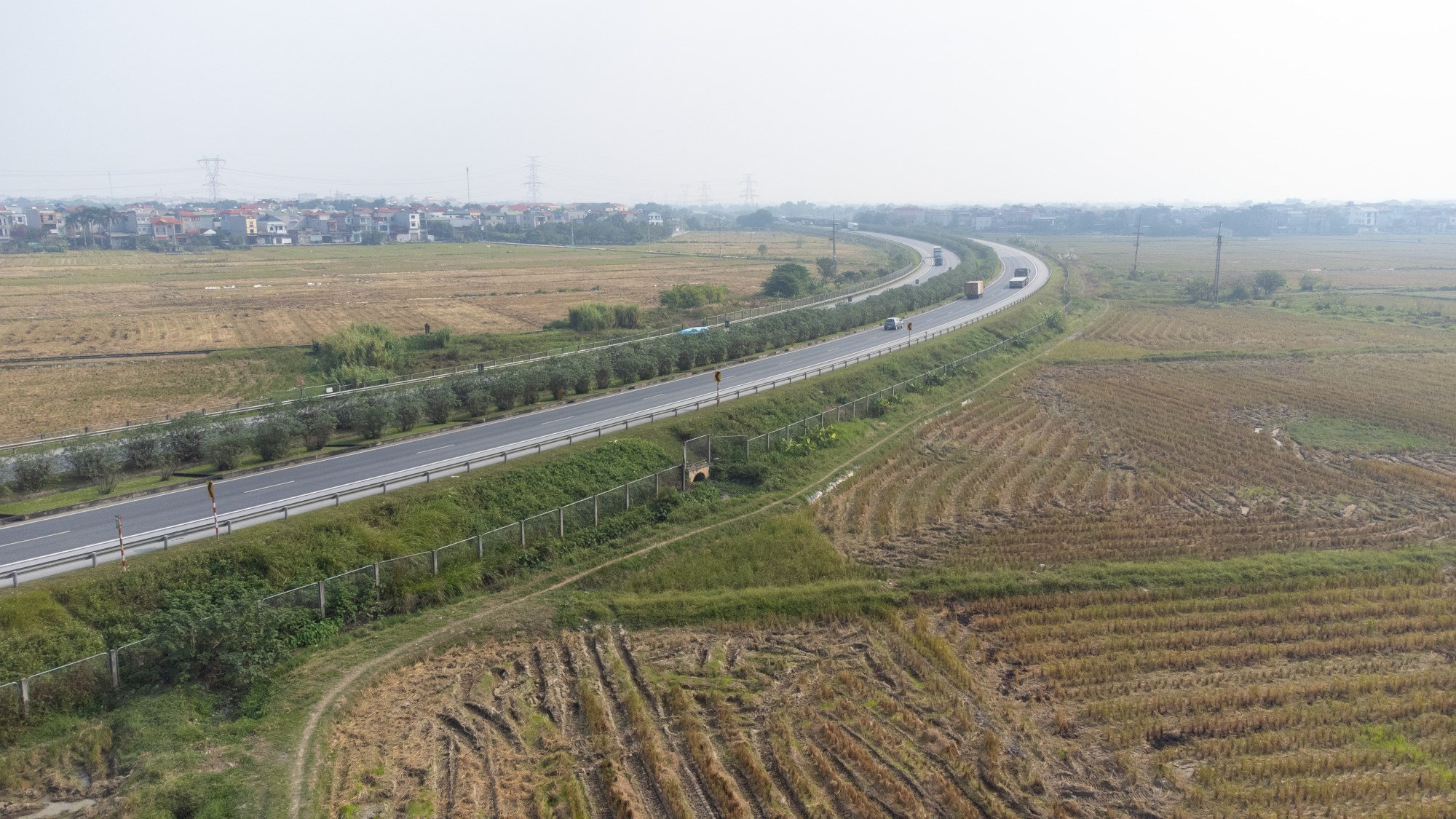 Mô phỏng thiết kế nút giao dạng hoa thị tại Đông Anh
