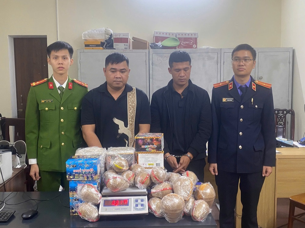 Các đối tượng liên quan đến đường dây sản xuất pháo nổ bị bắt giữ.