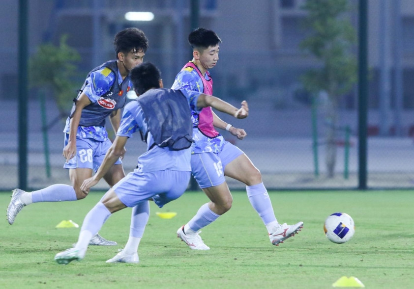 Buổi tập của U23 Việt Nam tại Saudi Arabia