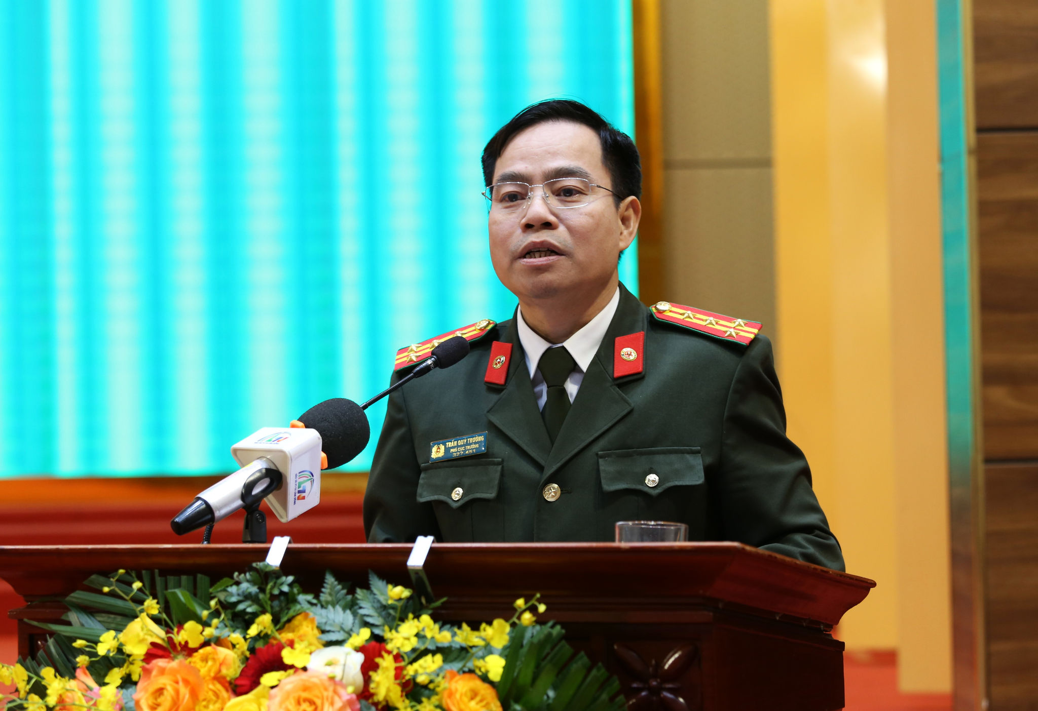 Đại tá Trần Quý Trường, Phó Cục trưởng Cục Xây dựng phong trào bảo vệ ANTQ, Bộ Công an phát biểu tại hội nghị
