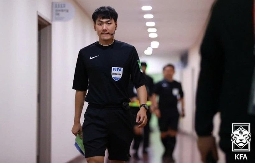 Trọng tài Choi Hyun-jai bắt chính trận U23 Việt Nam-U23 Jordan. (Nguồn: KFA)