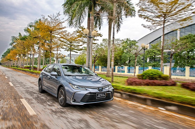 Đánh giá Toyota Corolla Altis 2026