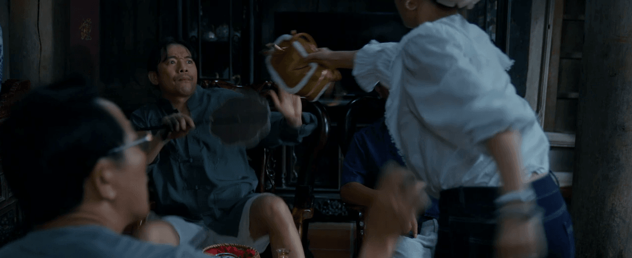 Màn đối đáp gắt gao giữa bà Ánh và Hoàng
