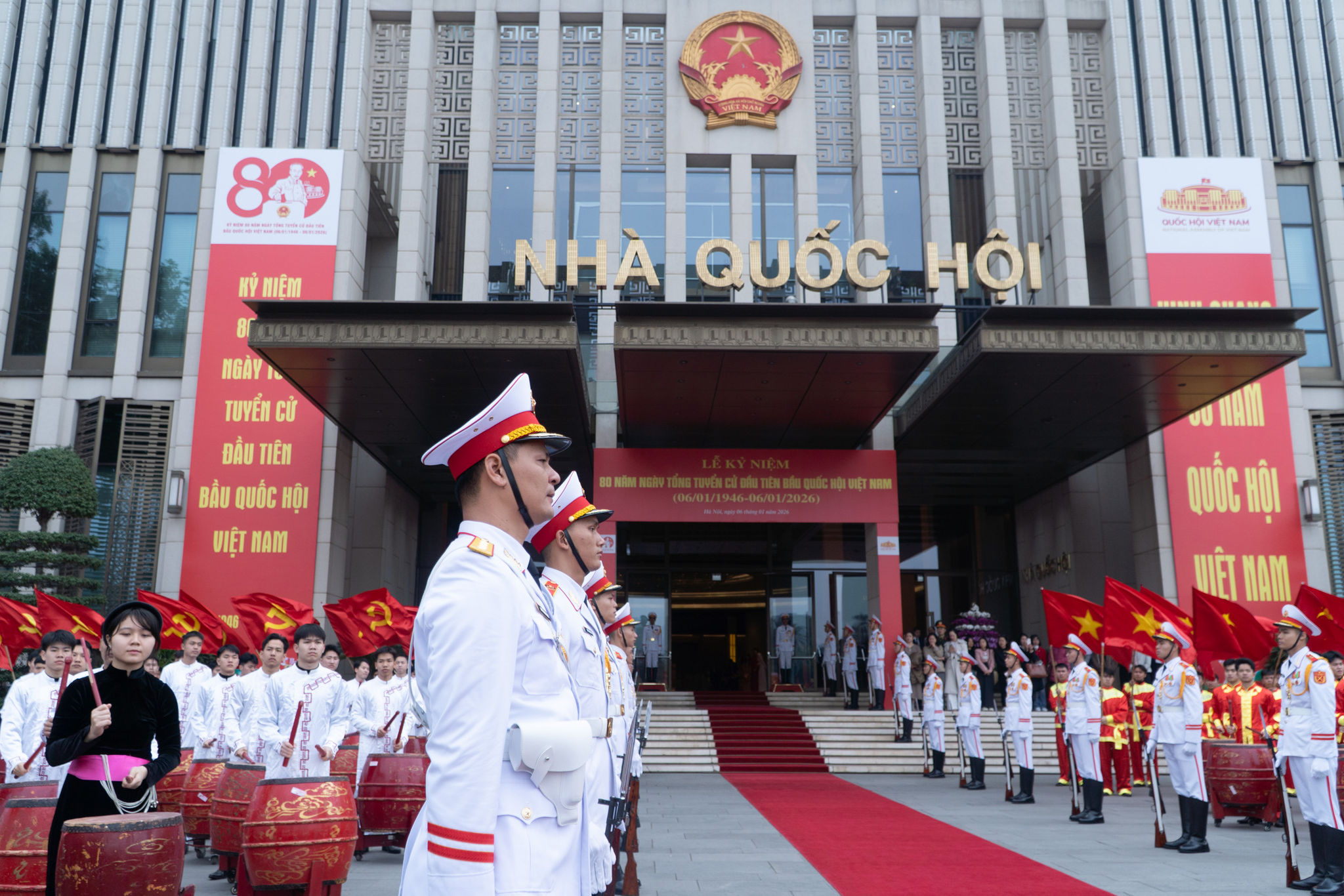 Lễ kỷ niệm 80 năm Ngày Tổng tuyển cử đầu tiên bầu Quốc hội Việt Nam quy tụ các thế hệ lãnh đạo và đại biểu.