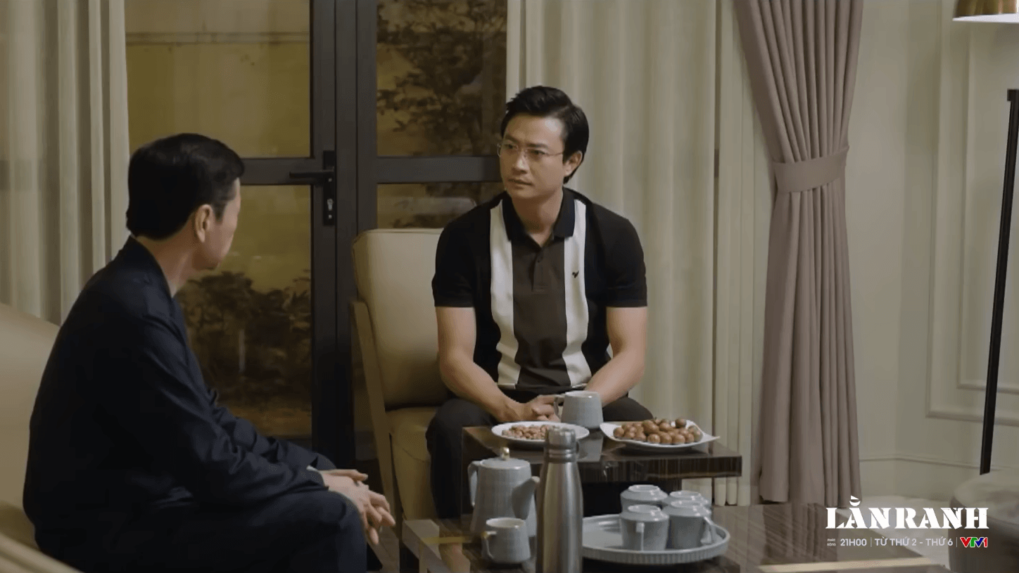 Phó Bí thư Sách và Khắc trong cuộc đối thoại tại nhà riêng về dự án Trinh Tam