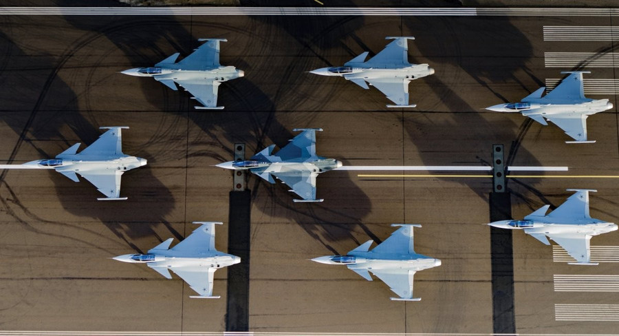 Máy bay chiến đấu JAS 39 Gripen của Thụy Điển dùng động cơ Mỹ