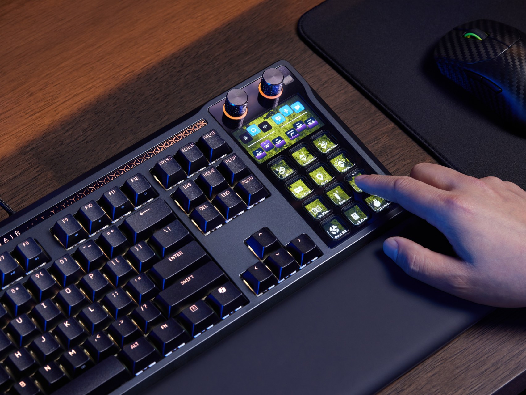 Corsair Galleon 100 SD kết hợp bàn phím cơ và Stream Deck hướng đến Trang chủ dubai casino 88lx cá cược bóng đá streamer.