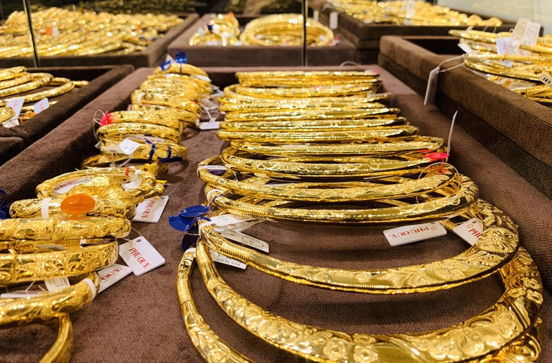 Giá vàng hôm nay 7/1 Vàng nhẫn vượt mốc 158 triệu đồng/lượng
