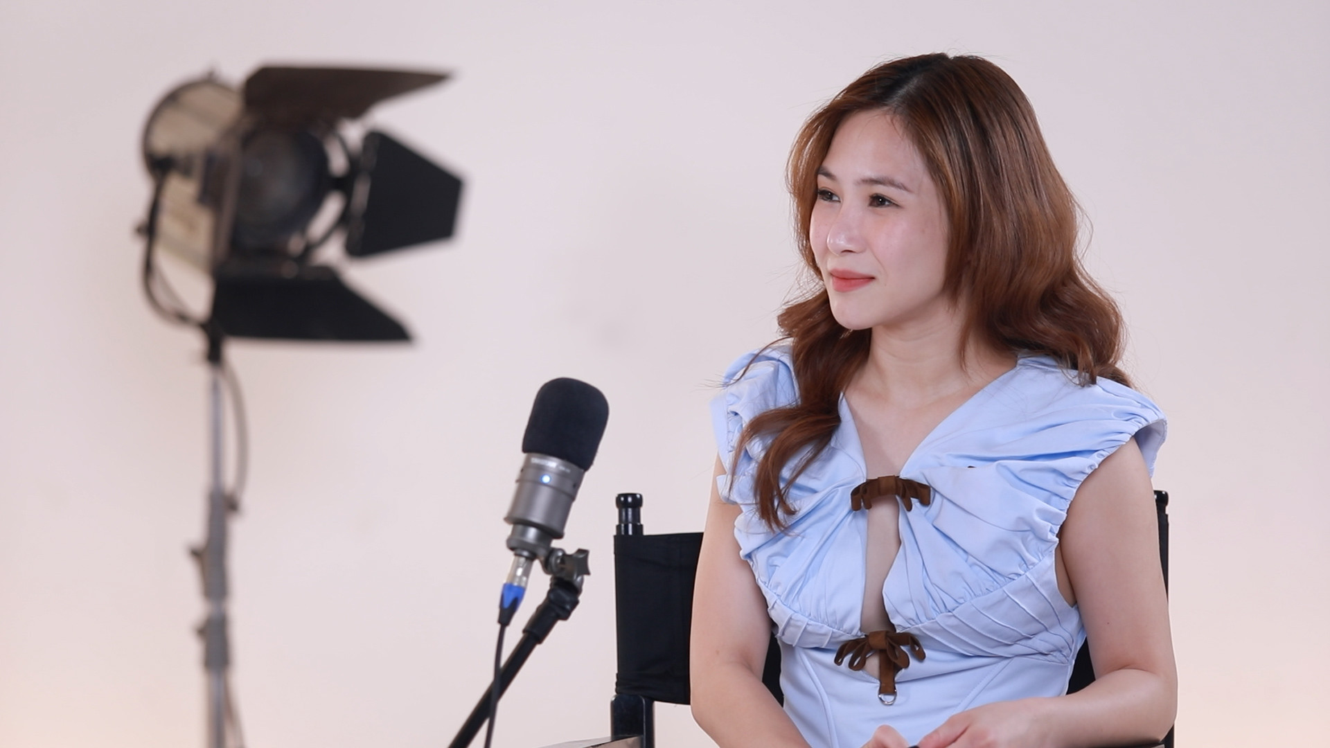 Hương Tràm chia sẻ về hành trình du học