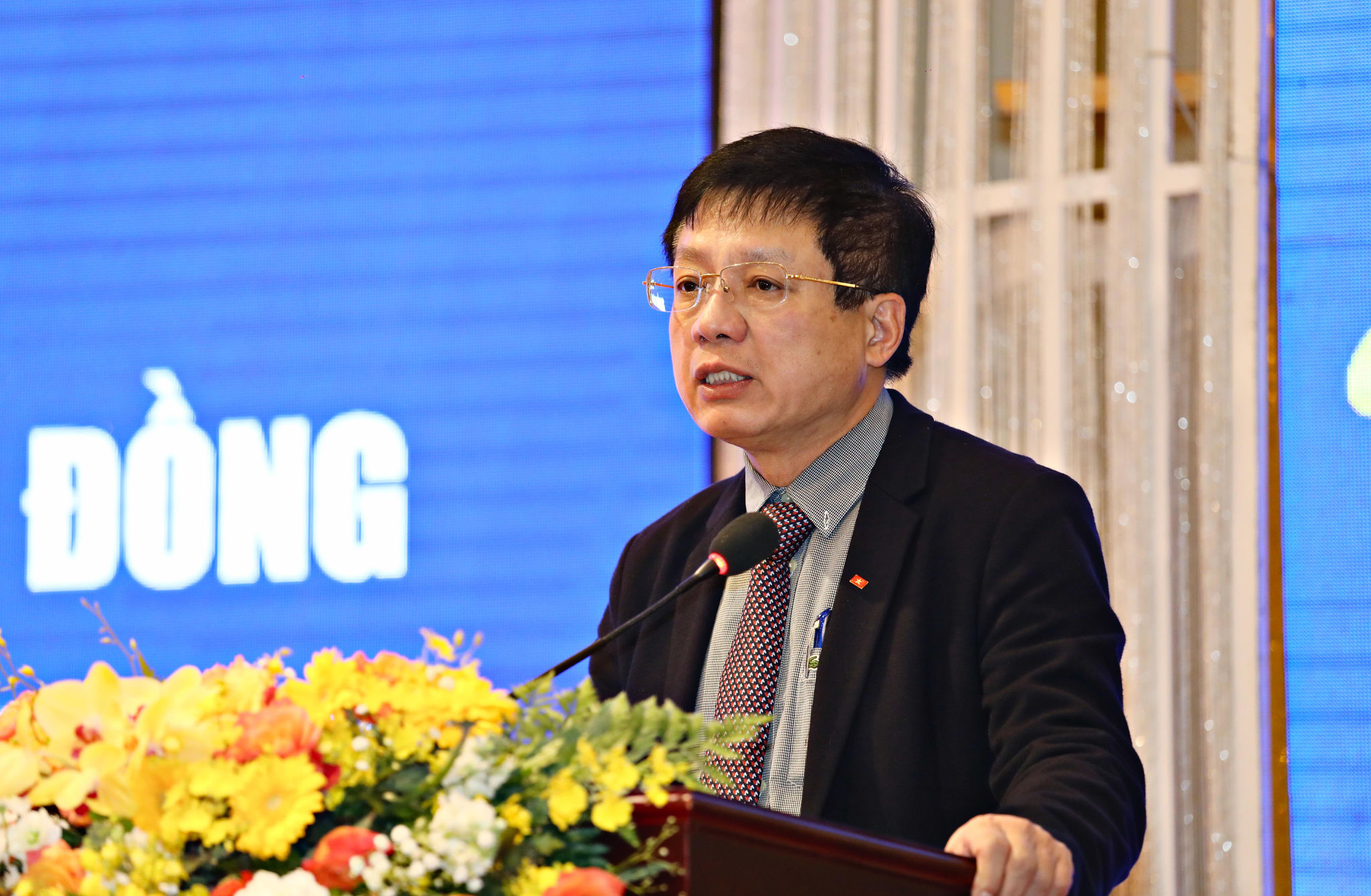 Ông Hồ Sỹ Hùng, Chủ tịch Liên đoàn thương mại và Công nghiệp Việt Nam (VCCI) phát biểu tại hội thảo