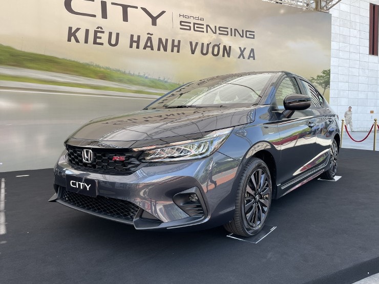 Chi tiết đầu xe Honda City 2025
