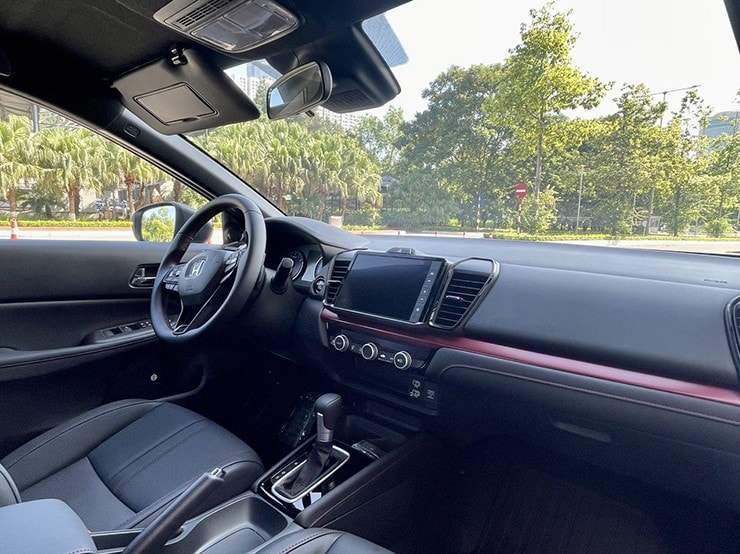 Nội thất Honda City rộng rãi với nhiều tiện nghi