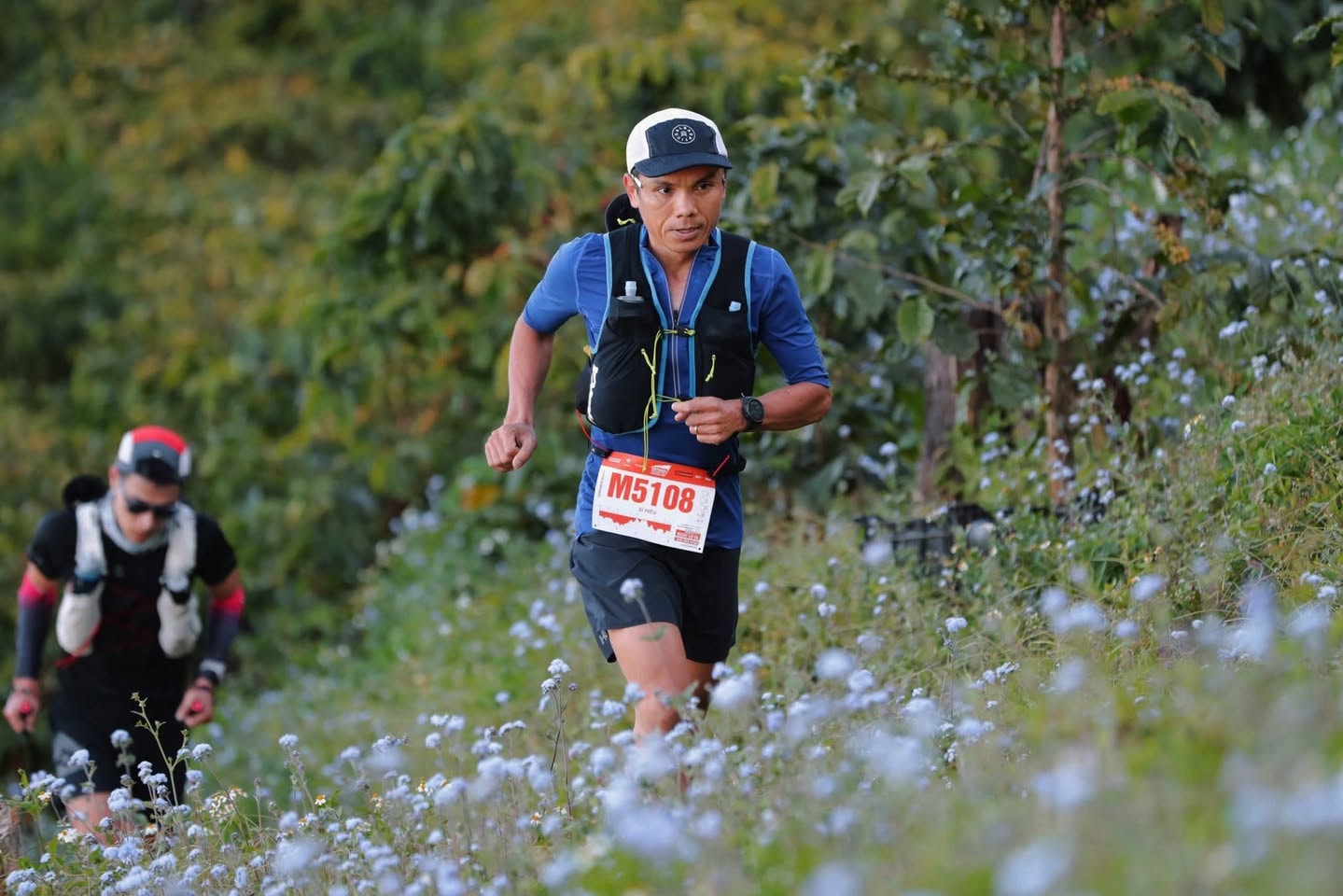 Cung đường chạy đưa vận động vi&ecirc;n băng qua rừng th&ocirc;ng v&agrave; địa h&igrave;nh đặc trưng của cao nguy&ecirc;n L&acirc;m Đồng