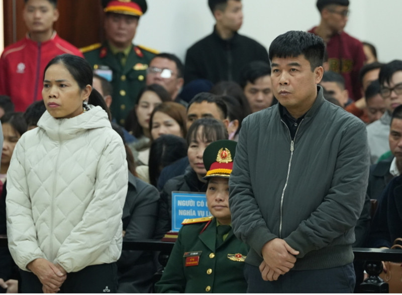 Bị cáo Nguyễn Văn Hậu và Nguyễn Thị Hằng nghe tòa tuyên án