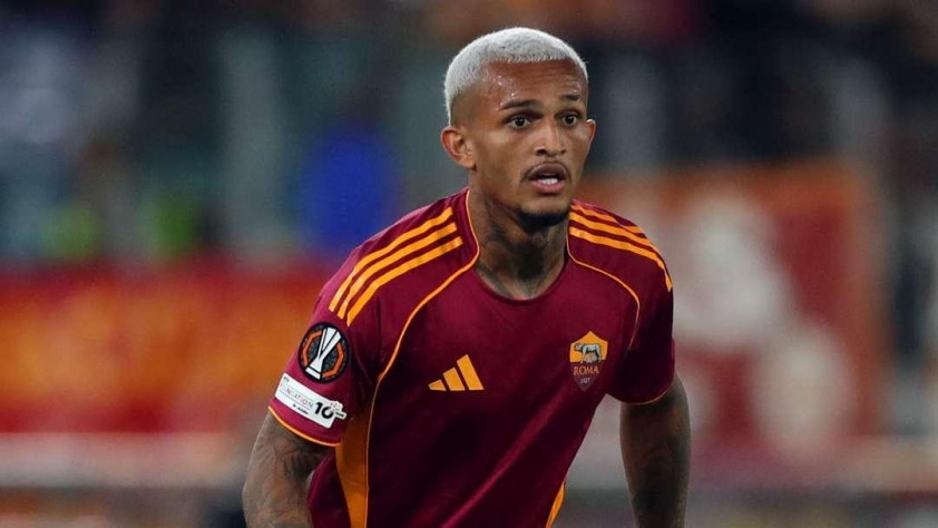 Manchester City quan tâm đến hậu vệ Wesley của AS Roma