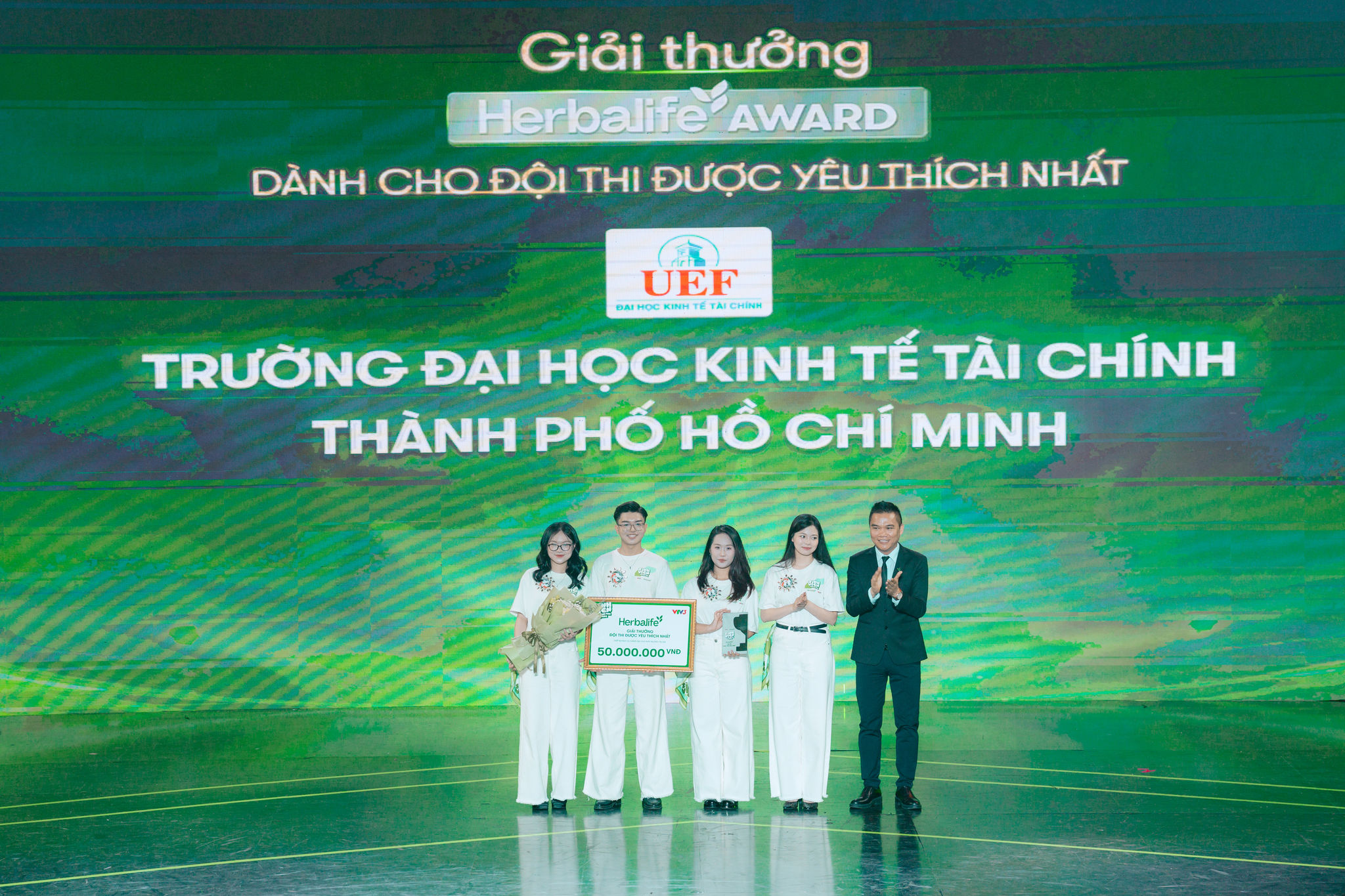 Đội thi nhận được sự yêu thích từ khán giả