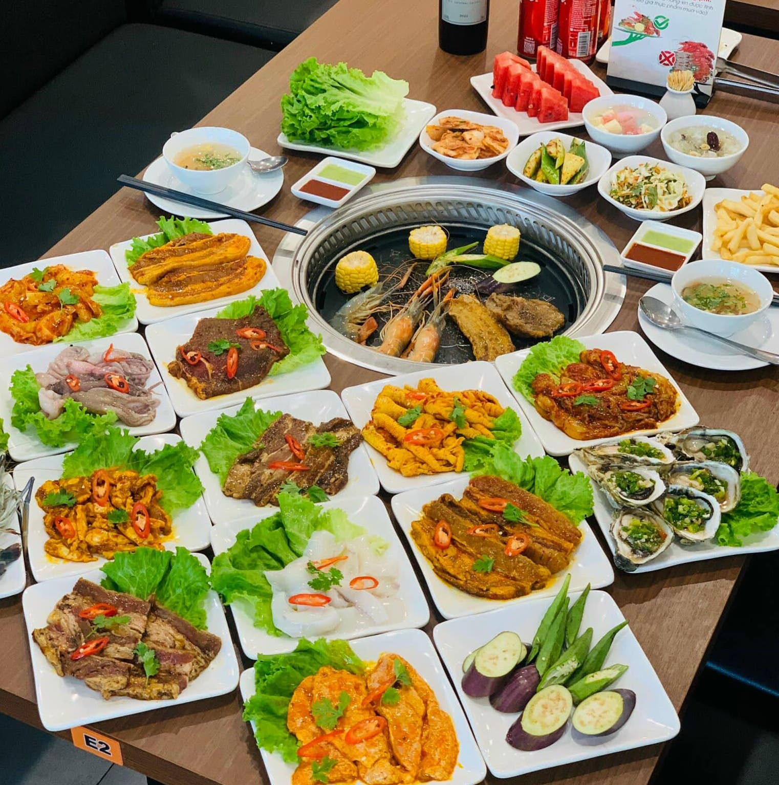 Nhà hàng buffet Chef Dzung phù hợp cho tiệc đông người