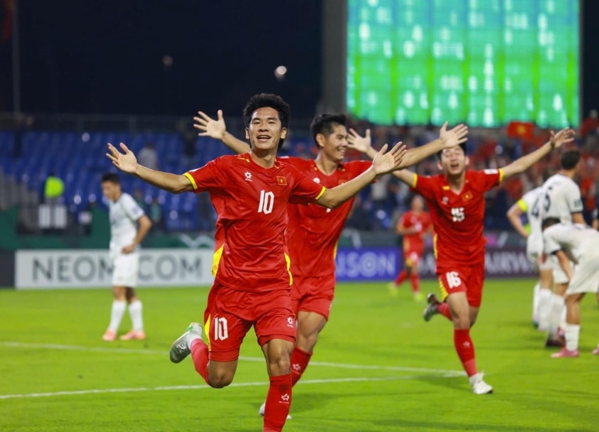 Cổ động viên Nhật Bản đánh giá cao sức mạnh của U23 Việt Nam