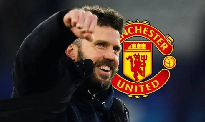 Michael Carrick tiếp quản Manchester United