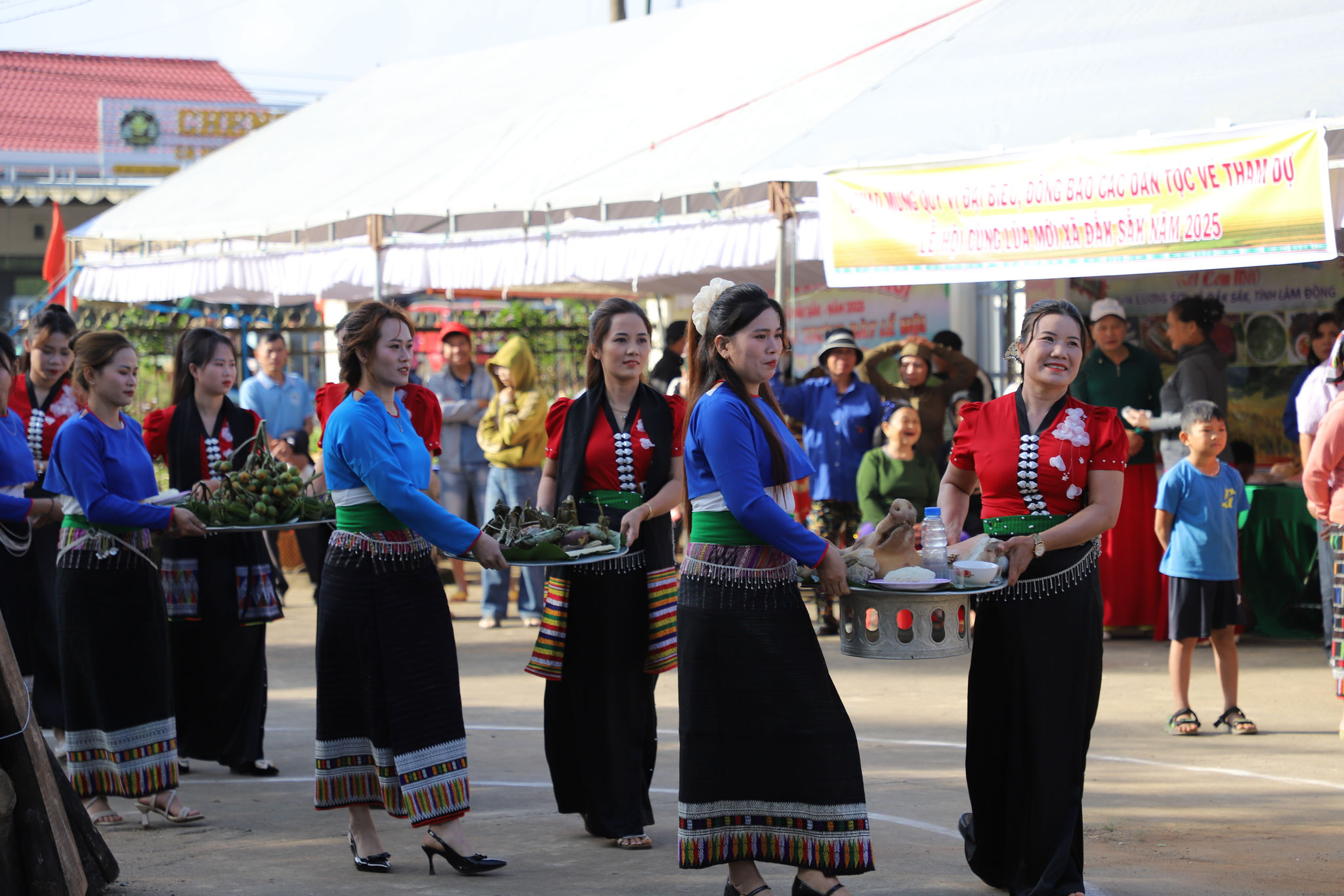 Đồng bào Thái, xã Đắk Sắk đoàn kết, giữ gìn văn hóa truyền thống tốt đẹp gắn với xây dựng đời sống văn hóa mới