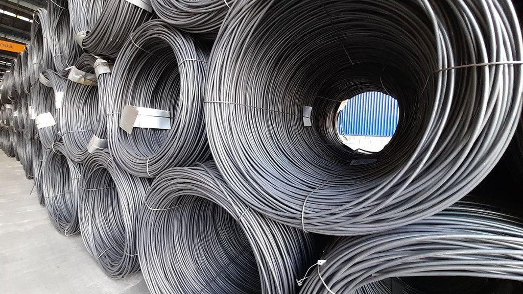 Giá thép hôm nay 19/1: Thế giới phân hóa, thị trường trong nước giữ ổn định