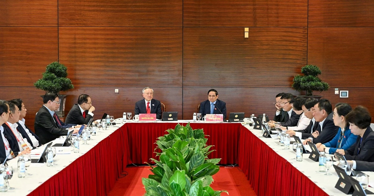 cdn.daihoidangtoanquoc.vn-images-a1dae8e145b2932070288f7243a1b4033feb8b08e5ff8387111f9cffed4fee25f0759f212f7cb6ae722ceb455401d0d31355f298f501cf7919a8947dd67ba212-_dsc-9880.jpg