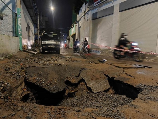 Một đoạn đường sụt lún tại phường Tăng Nhơn Phú B vào tháng 10/2025.