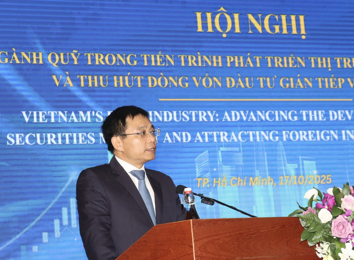 bo-truong-bo-tai-chinh-nguyen-van-thang-phat-bieu-tai-hoi-nghi-thuc-day-nganh-quy-va-thu-hut-dong-von-dau-tu-gian-tiep-vao-viet-nam-anh-hua-chung-ttxvn.jpg