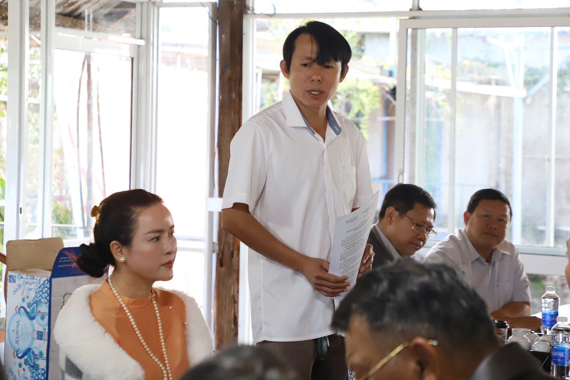 Businessmen's Coffee Shop_ 3