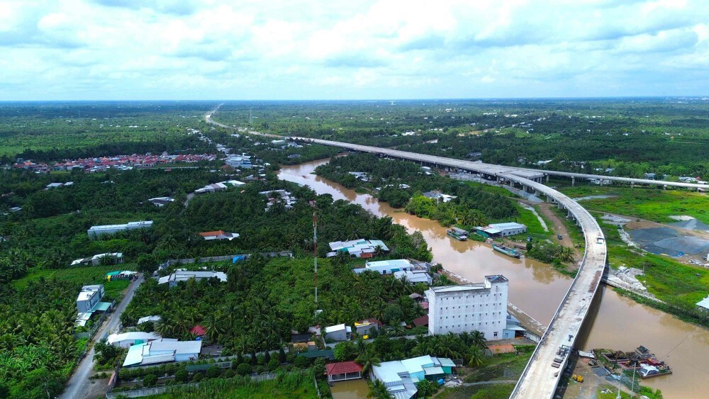 Cao tốc Hậu Giang - Cà Mau nhìn từ trên cao