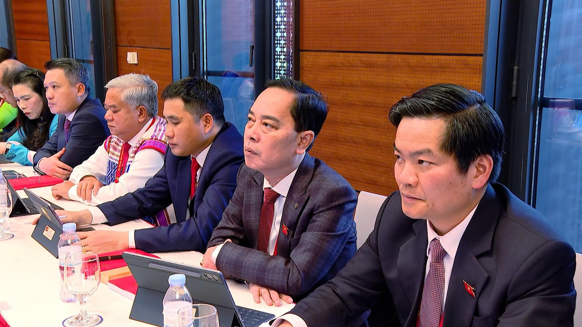 Các đại biểu tham dự tại phiên thảo luận