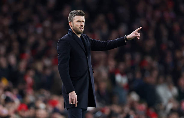 Đoàn quân của Michael Carrick gây bất ngờ lớn tại Ngoại hạng Anh.