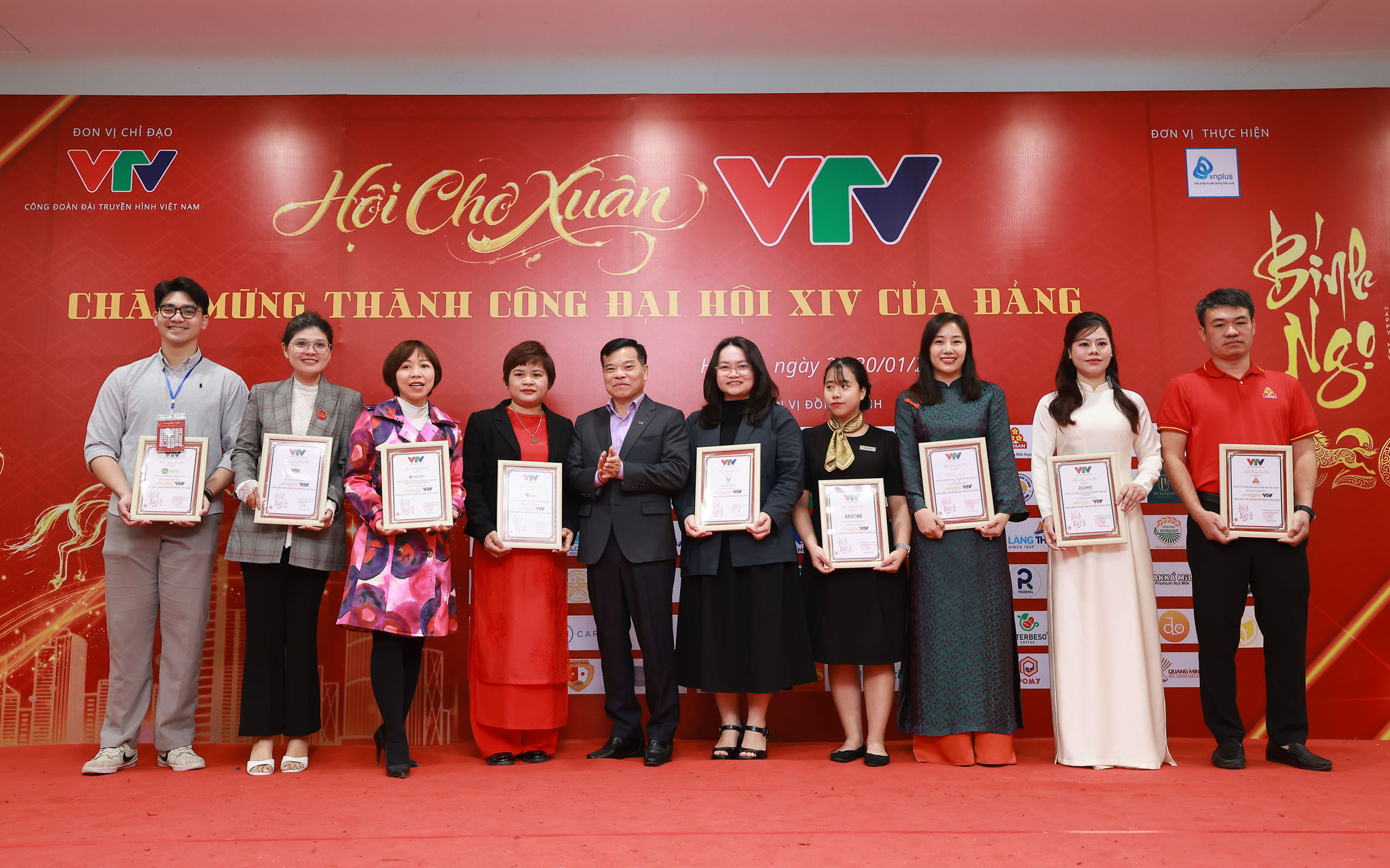 Toàn cảnh không khí khai mạc Hội chợ VTV Xuân Bính Ngọ 2026